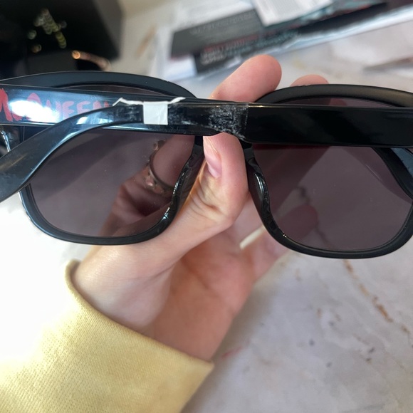 Alexander McQueen Women's Sunglasses - Grey Oversized Lens AM0331SK-3001 - Picture 6 of 10